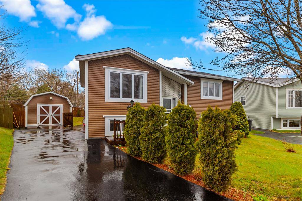 22 McCarthy Crescent, Mount Pearl, NL A1N3R9
