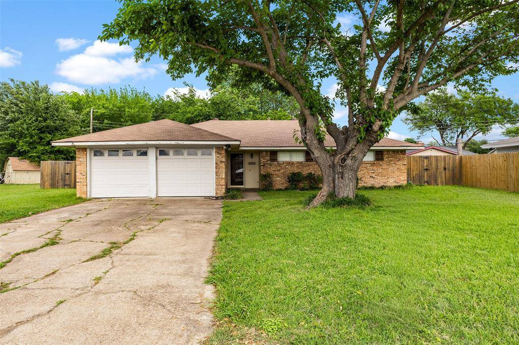 1705 Santa Clara Court, Grand Prairie, TX 75051