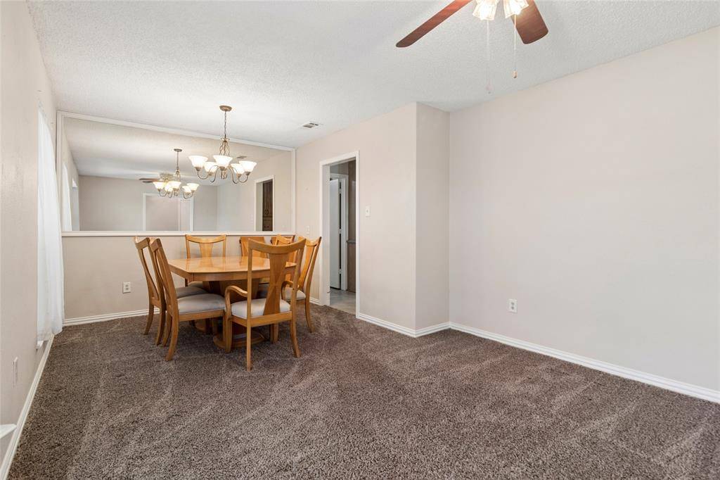 130 Clinton Lane, Midlothian, TX 76065