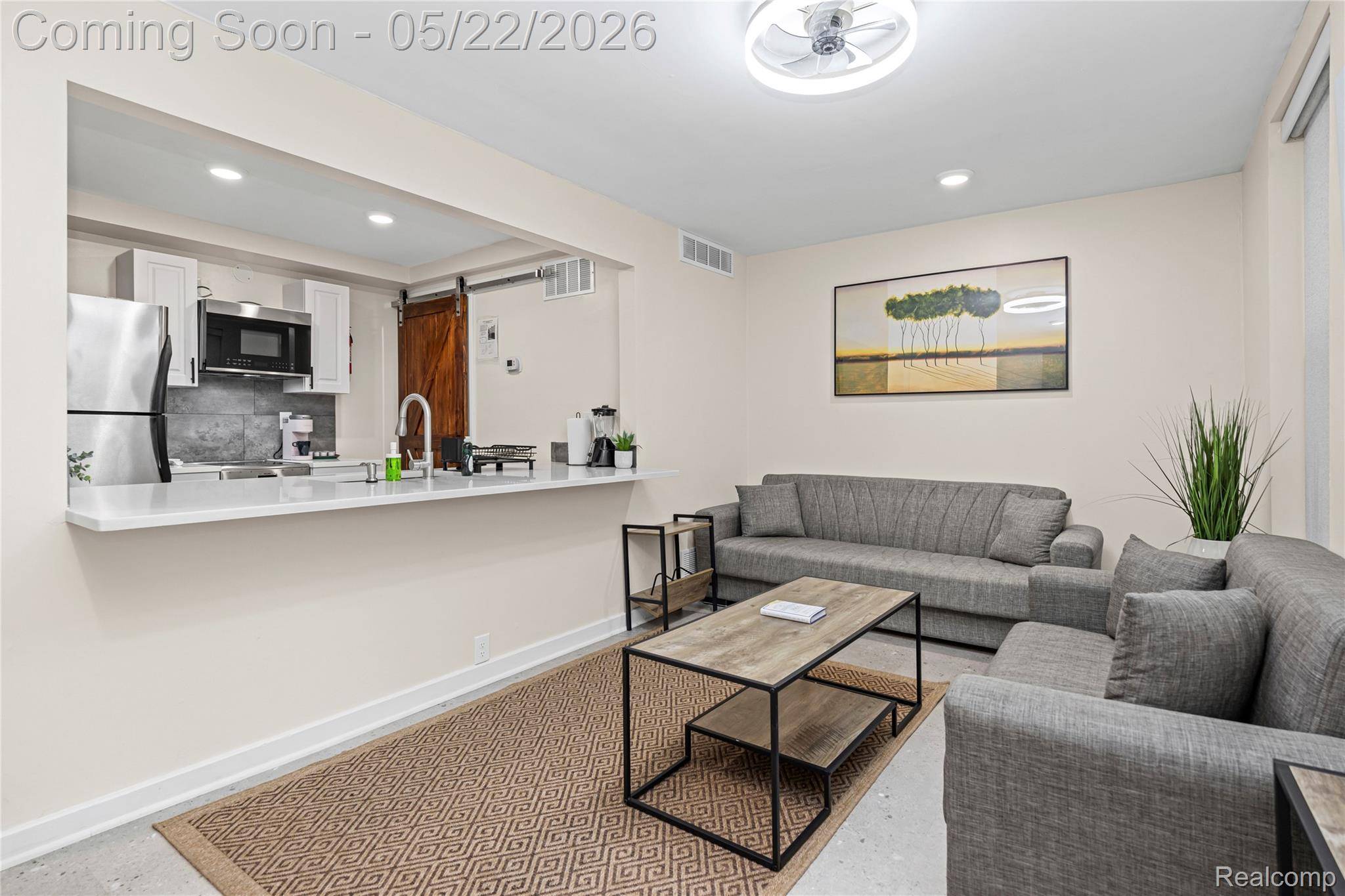 213 1/2 N Main ST #Carriage House, Ann Arbor, MI 48104