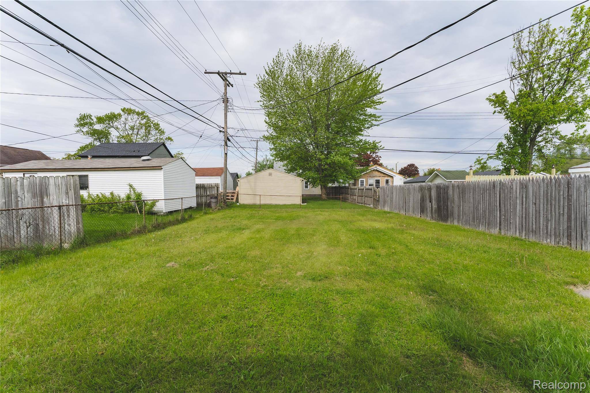 27731 Bohnhoff ST, Roseville, MI 48066