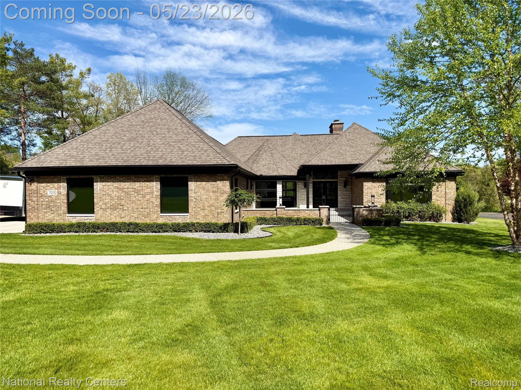 7050 Lake Shannon CT, Tyrone Township, MI 48430