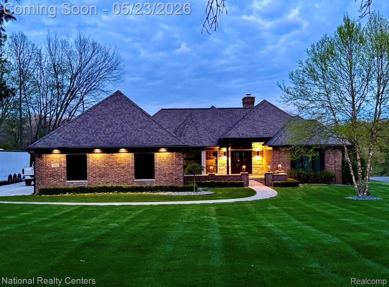 7050 Lake Shannon CT, Tyrone Township, MI 48430