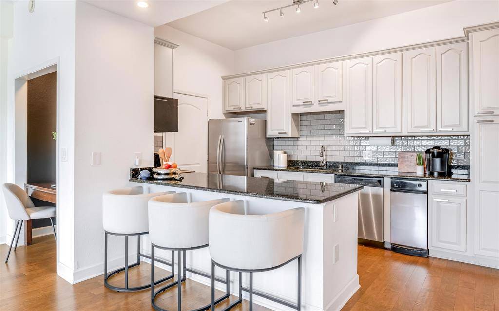 3225 Turtle Creek Boulevard #1906, Dallas, TX 75219