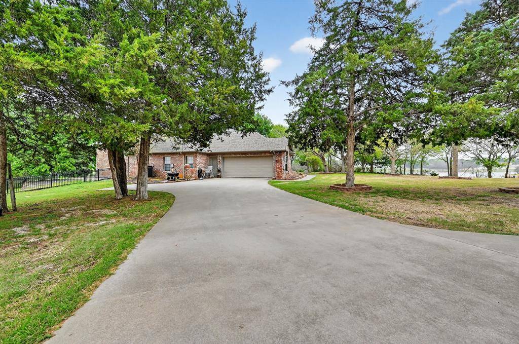 4851 Stout Road, Midlothian, TX 76065