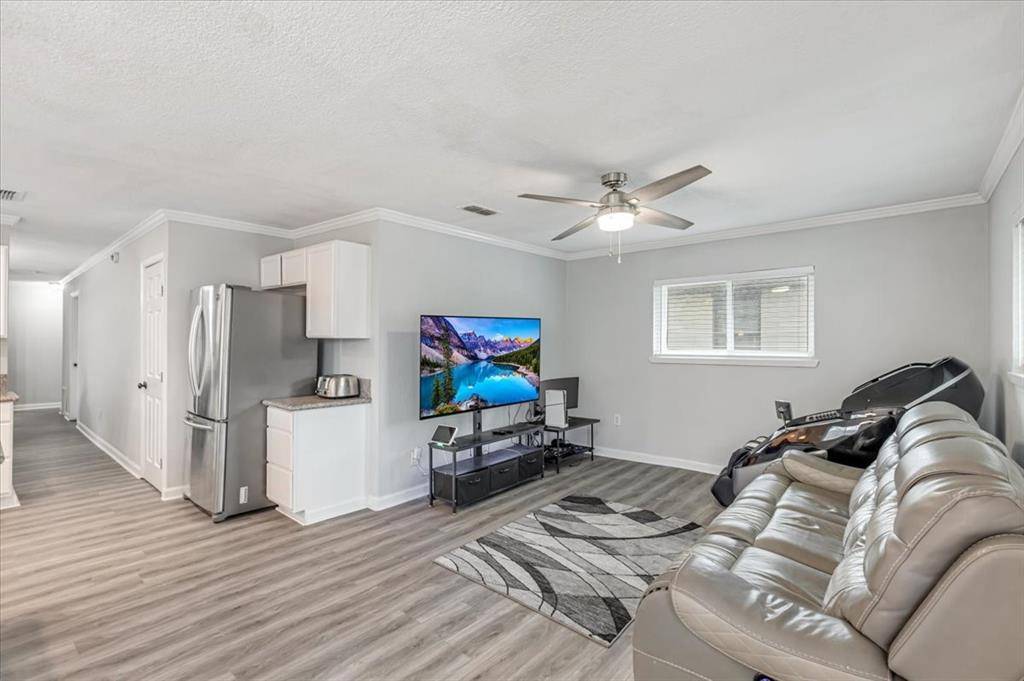 713 Bailey Street, Denton, TX 76205