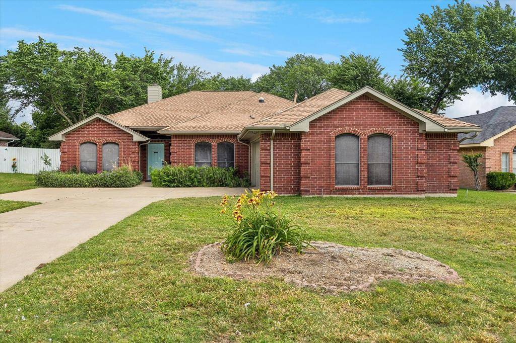 1263 Wendy Court, Kennedale, TX 76060