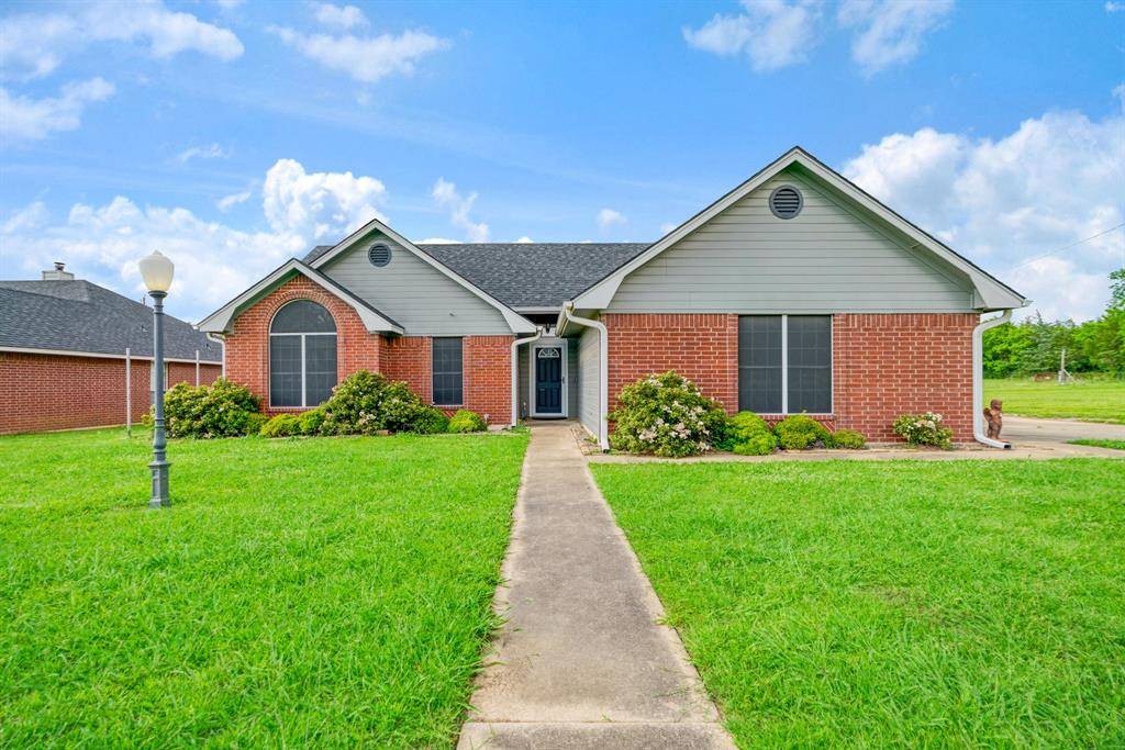 525 York Street, Paris, TX 75460