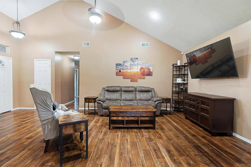 525 York Street, Paris, TX 75460