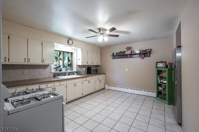 988 Wootton St, Boonton Town, NJ 07005