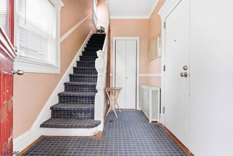160 Ashland Ave, Bloomfield Twp., NJ 07003