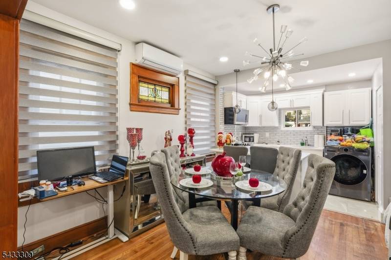 33 Sisco Pl, Clifton City, NJ 07011