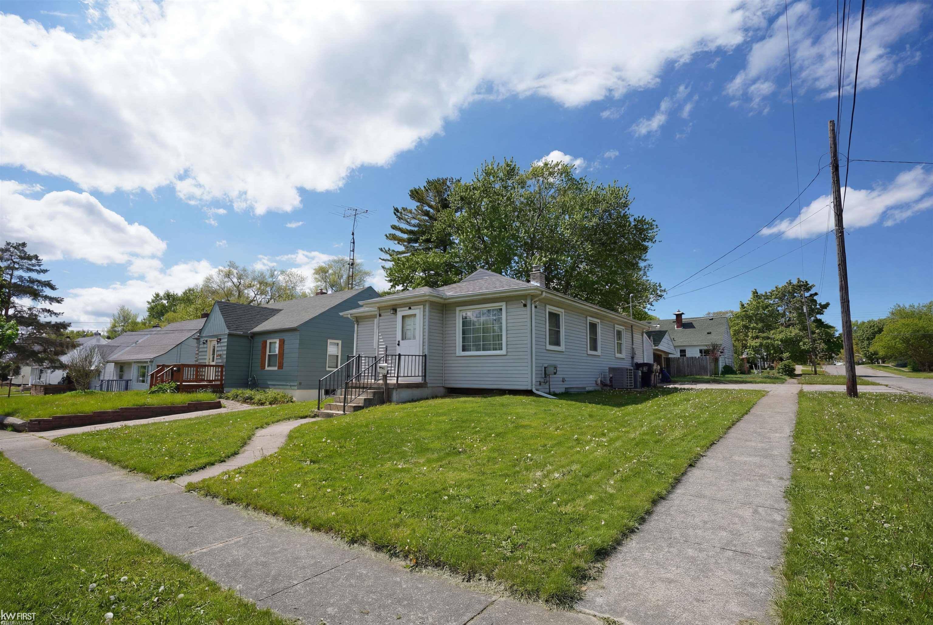3102 Yale ST, Flint, MI 48503