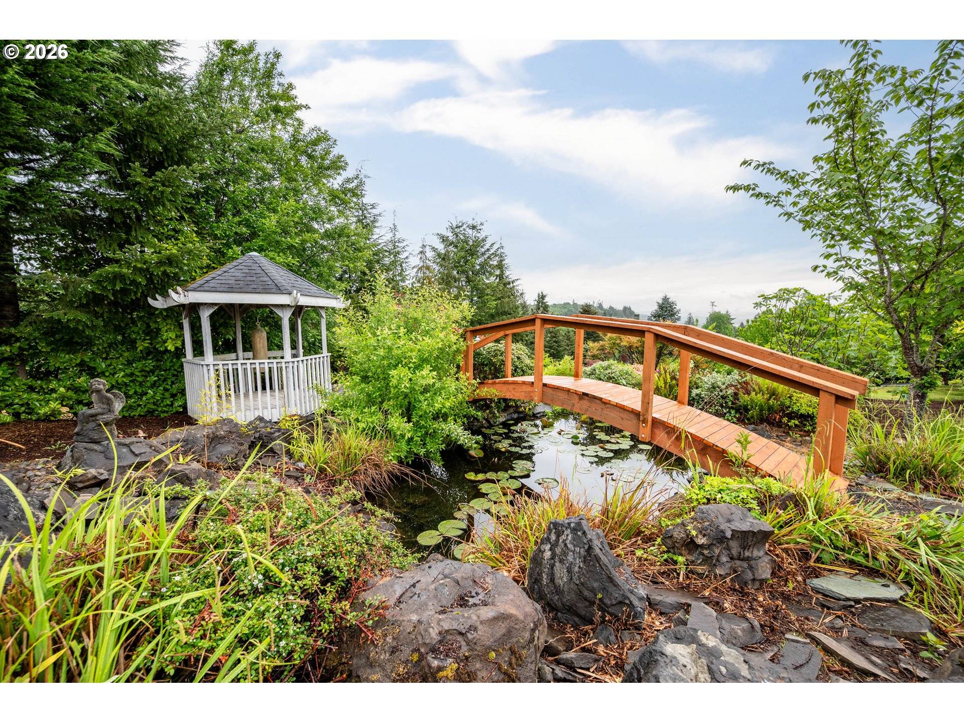 585 E MCADAMS RD, Longview, WA 98632