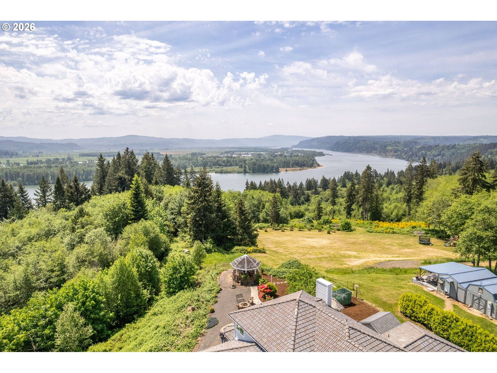 585 E MCADAMS RD, Longview, WA 98632