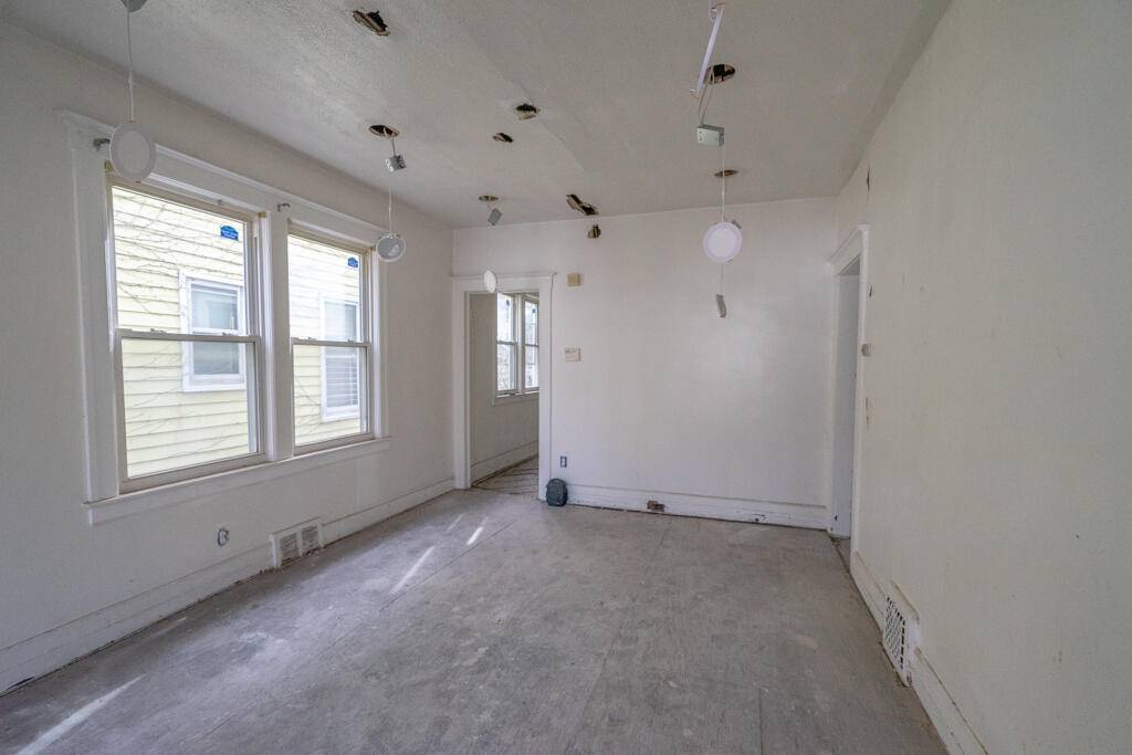 2439 Maxwell ST, Detroit City, MI 48214