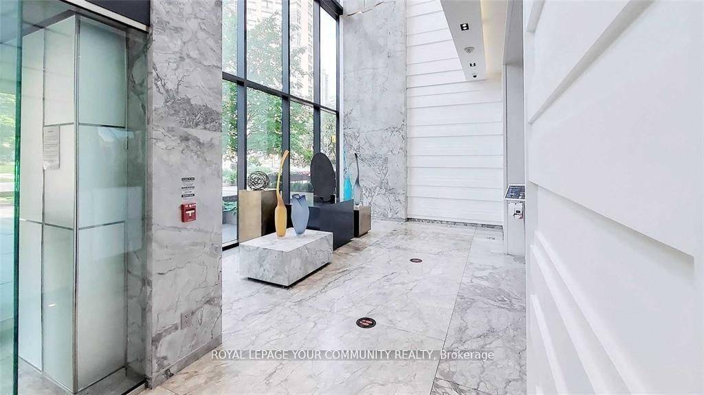 57 St Joseph ST #518, Toronto C01, ON M5S 0C5