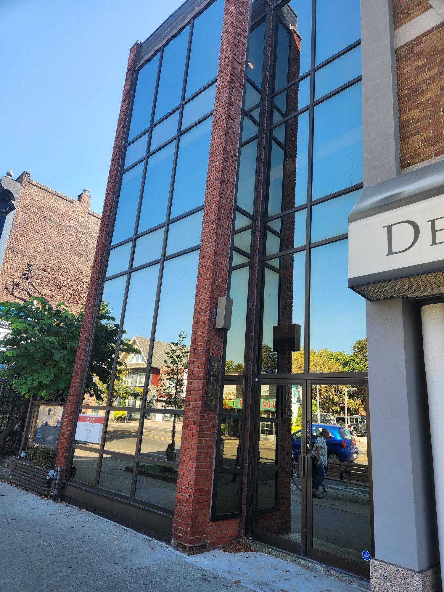 253 Danforth AVE #100B, Toronto E01, ON M4K 1N2