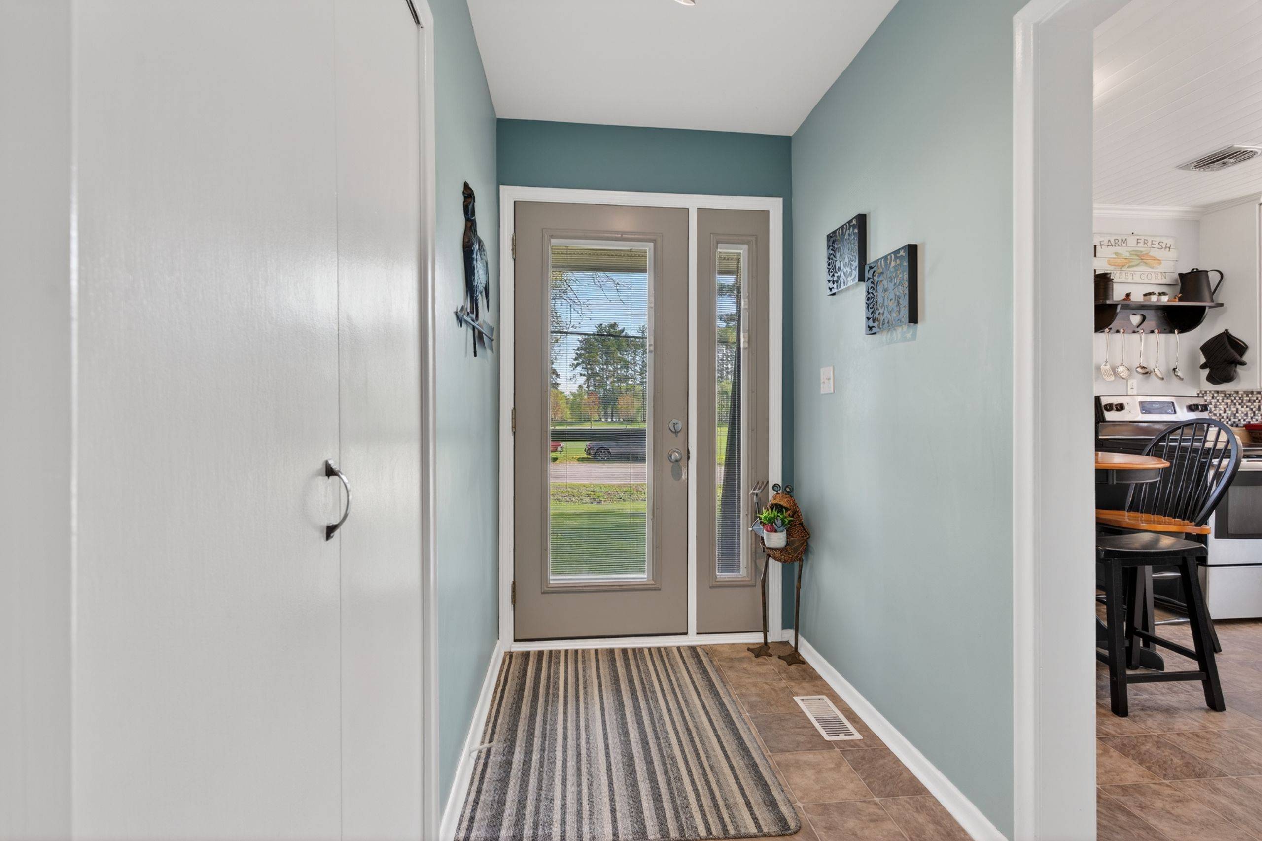 46 College ST, Tweed, ON K0K 3J0