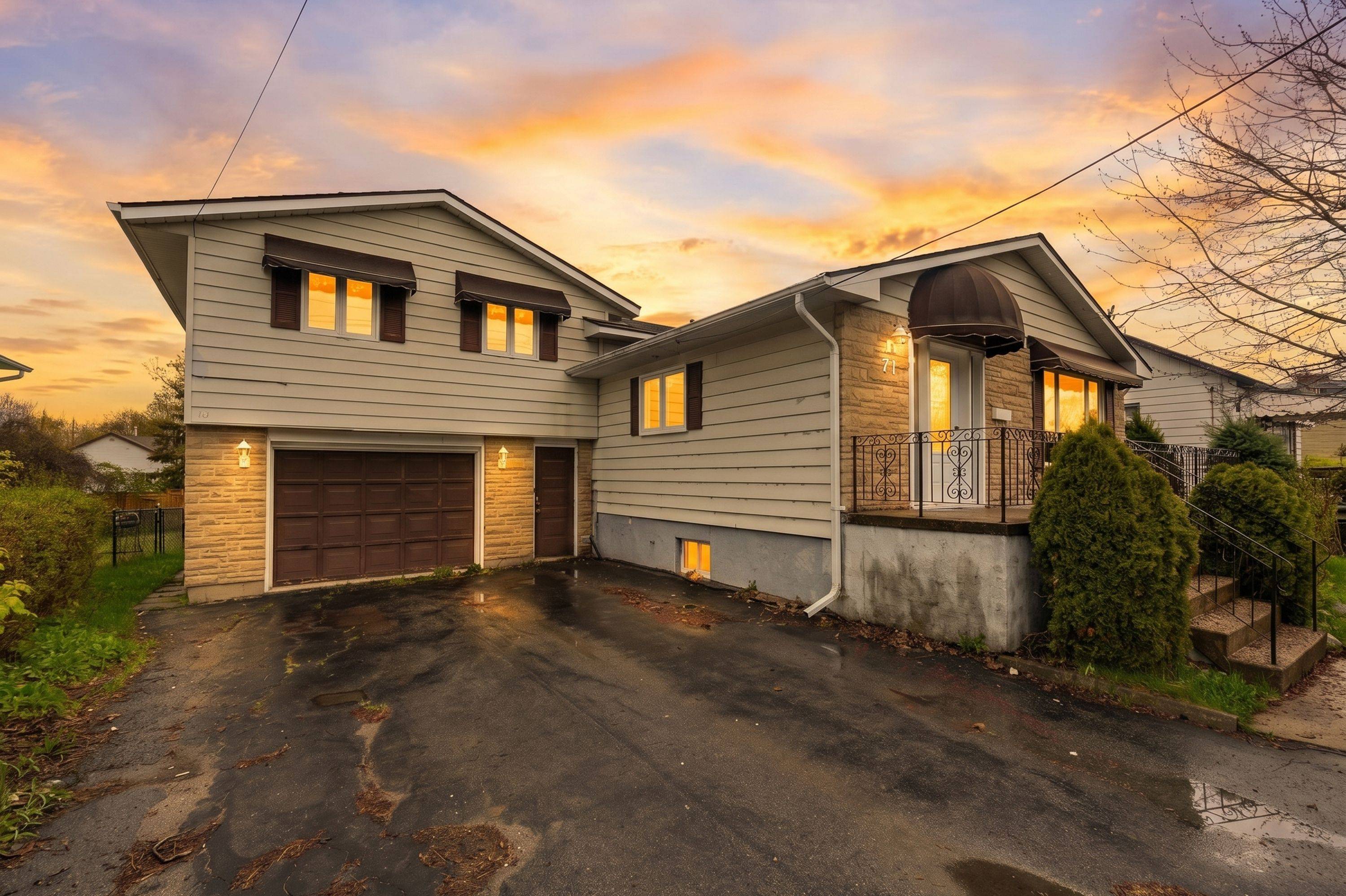71 Cartwright ST, Kingston, ON K7M 1P6