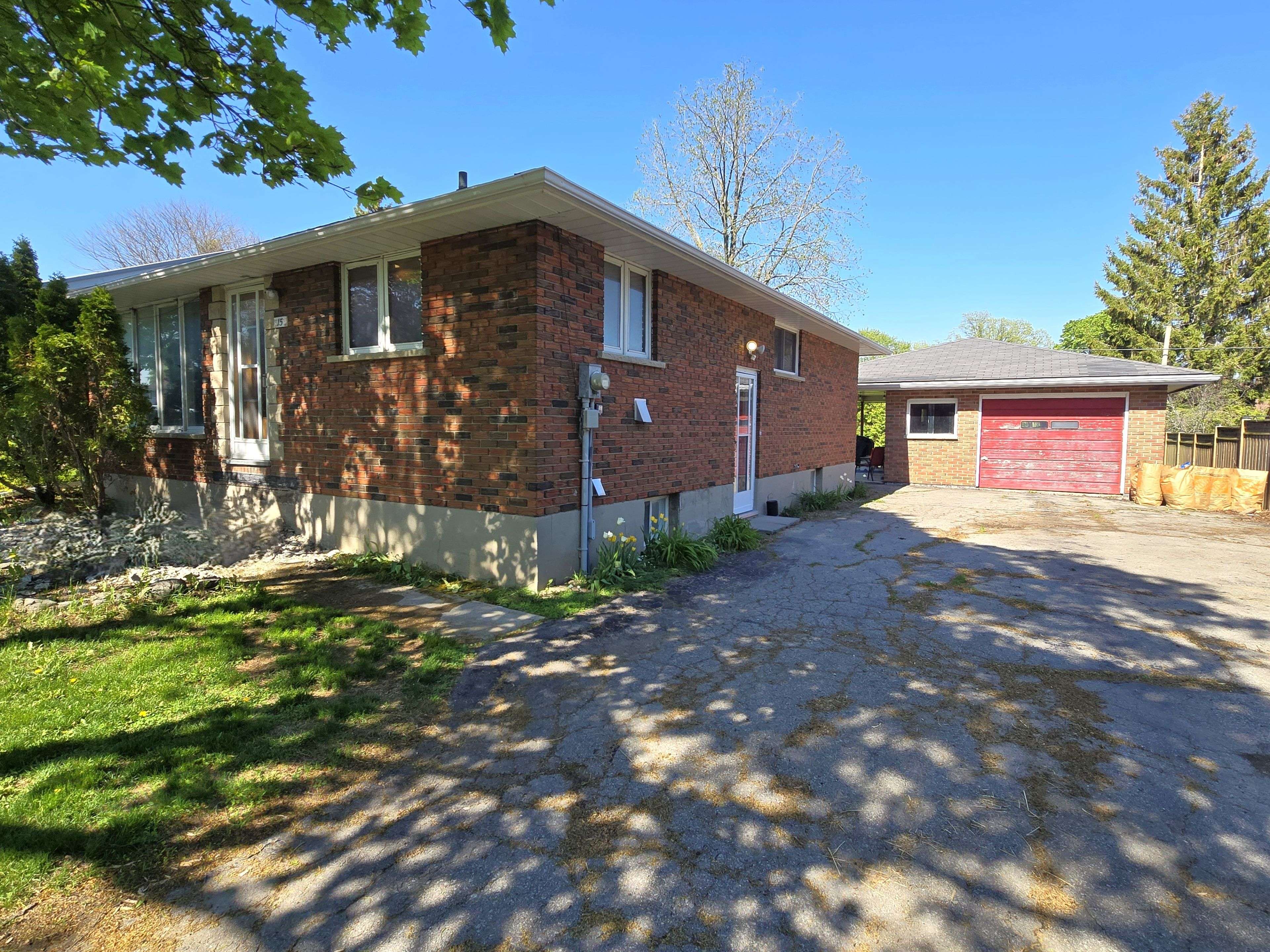 15 Melrose CRES, Belleville, ON K8N 1X7