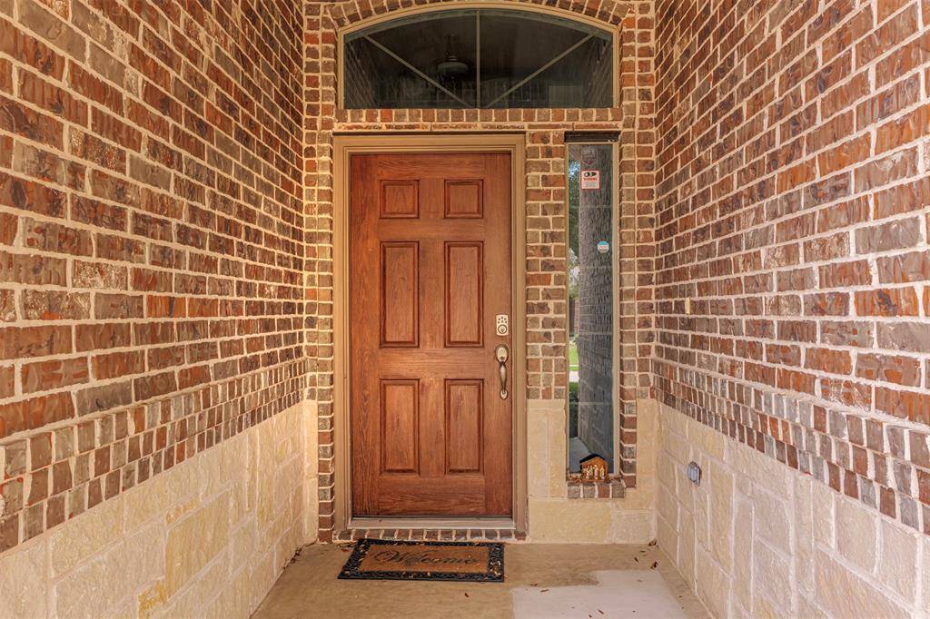 200 Chimney Rock Drive, Waxahachie, TX 75167