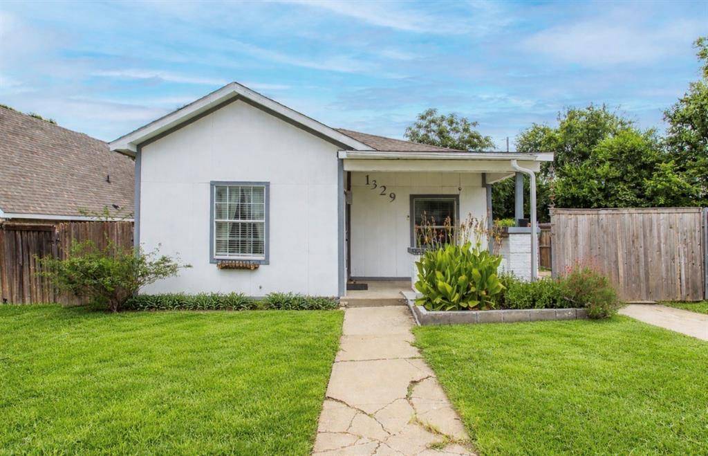 1329 New York Avenue, Fort Worth, TX 76104