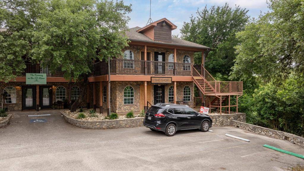 200 E Elm Street, Glen Rose, TX 76043