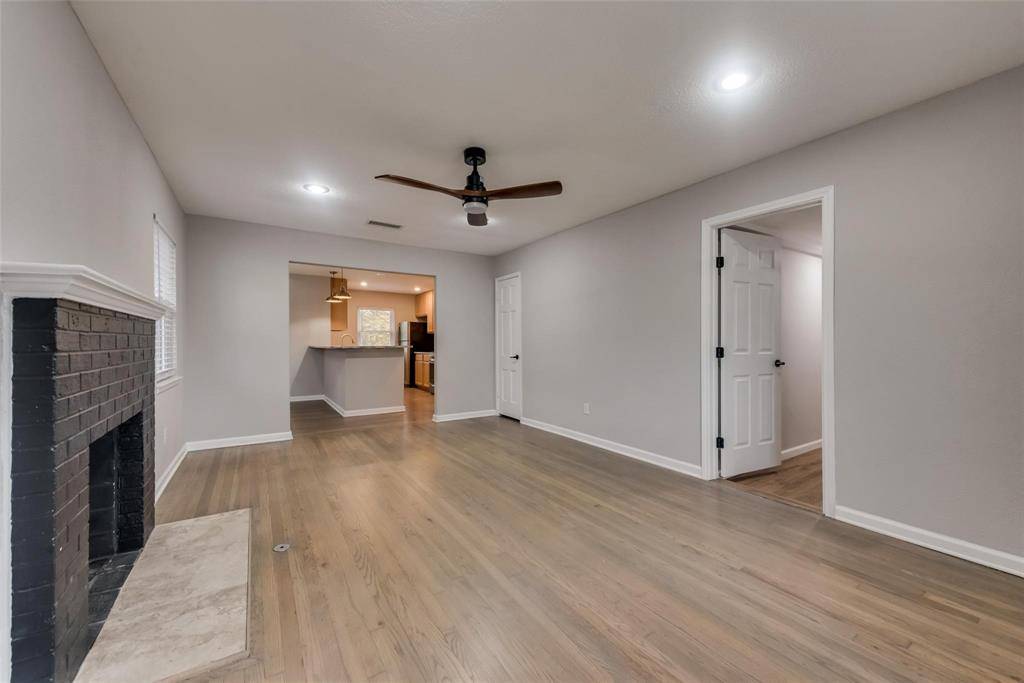 2711 Avon Street, Dallas, TX 75211
