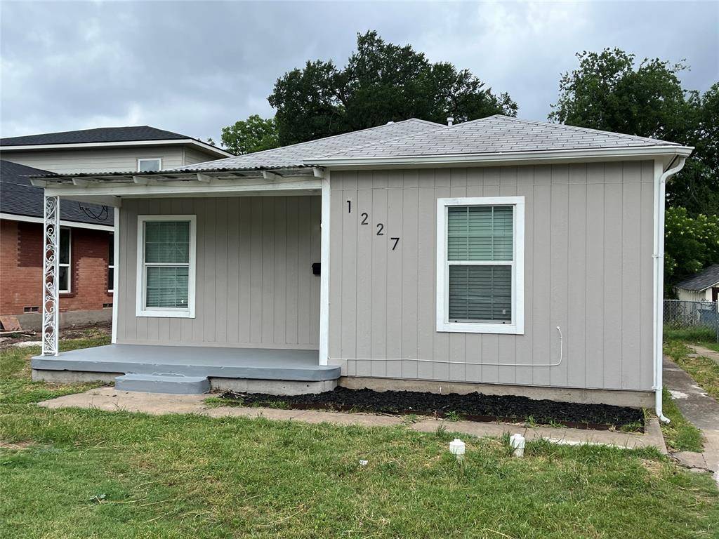 1227 S Montclair Avenue, Dallas, TX 75208
