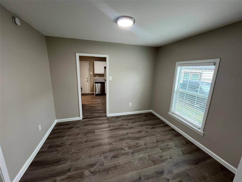 1227 S Montclair Avenue, Dallas, TX 75208