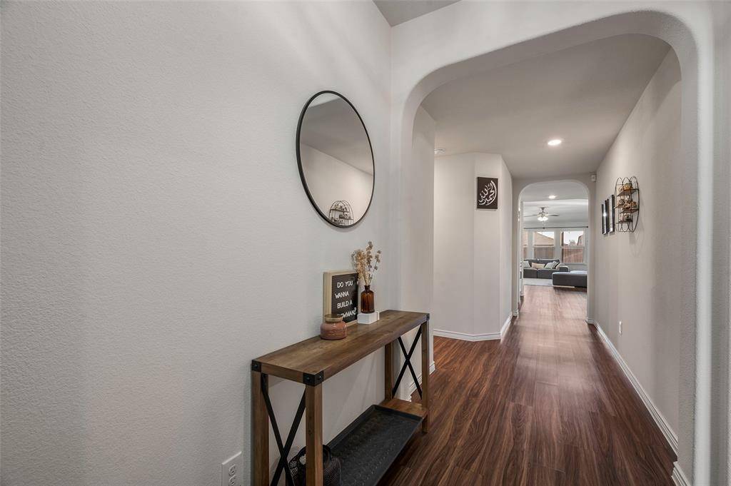 4008 Spur Trail Drive, Denton, TX 76208