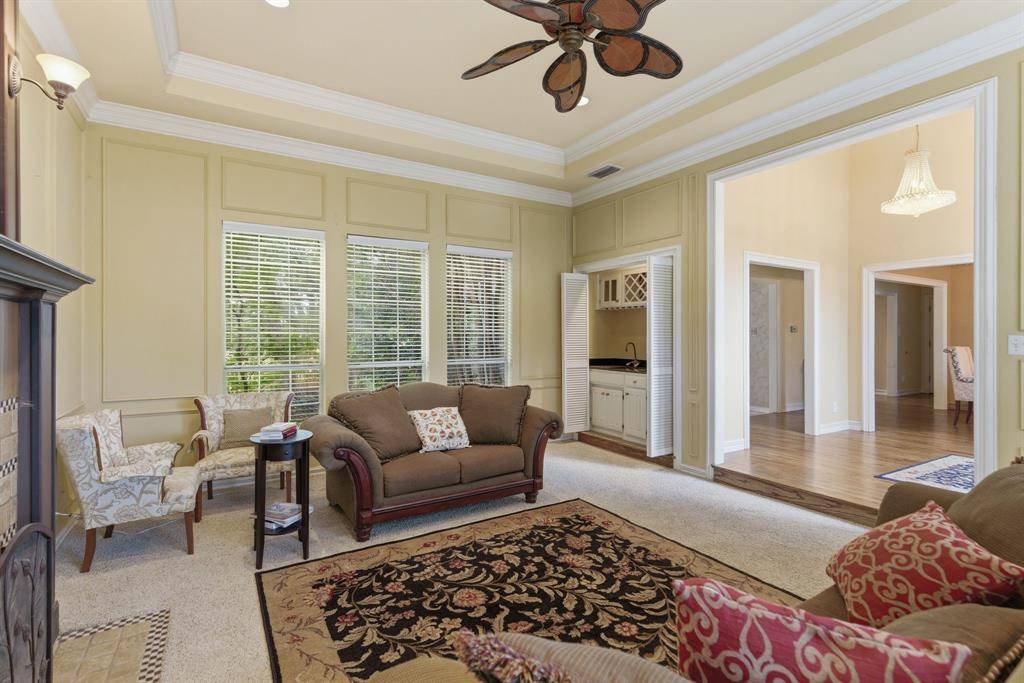 428 Moran Drive, Highland Village, TX 75077
