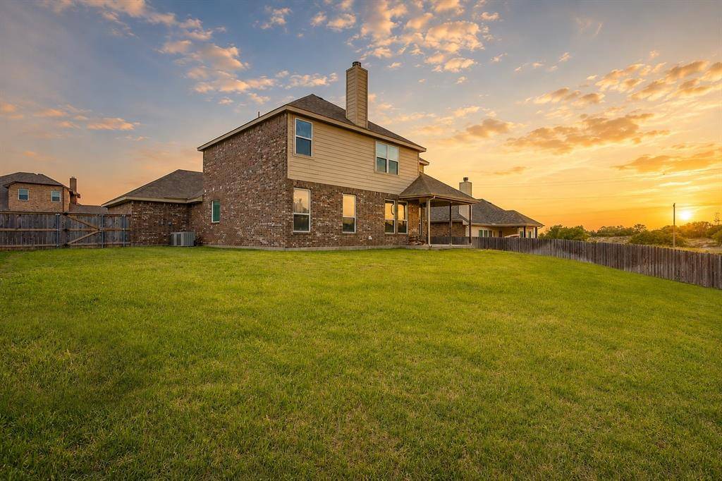 1537 Silverstone Drive, Weatherford, TX 76087