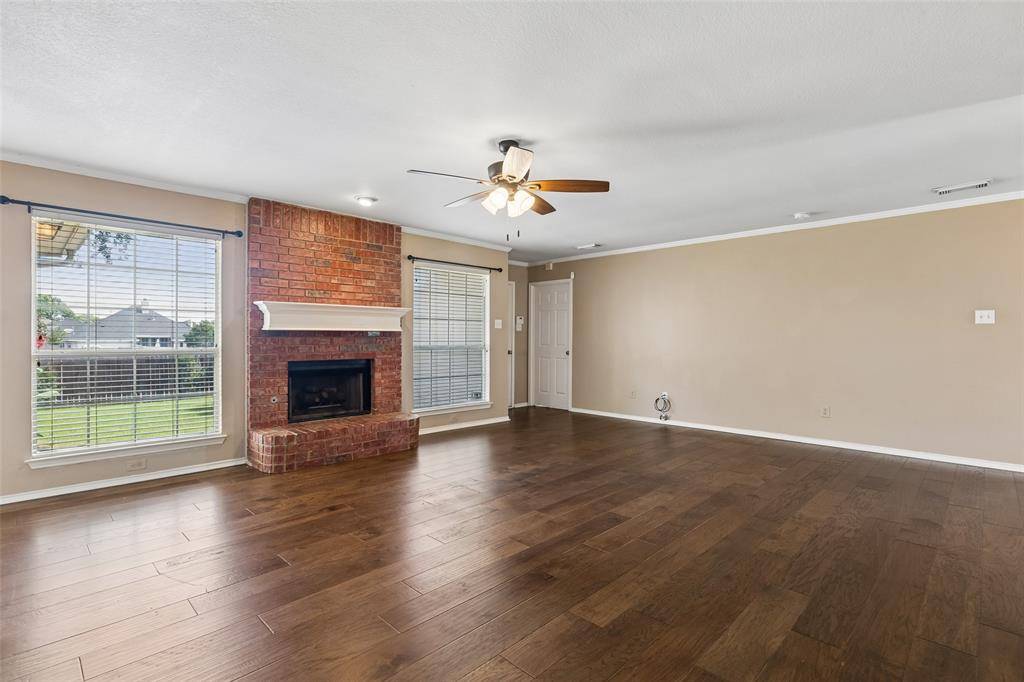 1549 Waterford Drive, Lewisville, TX 75077