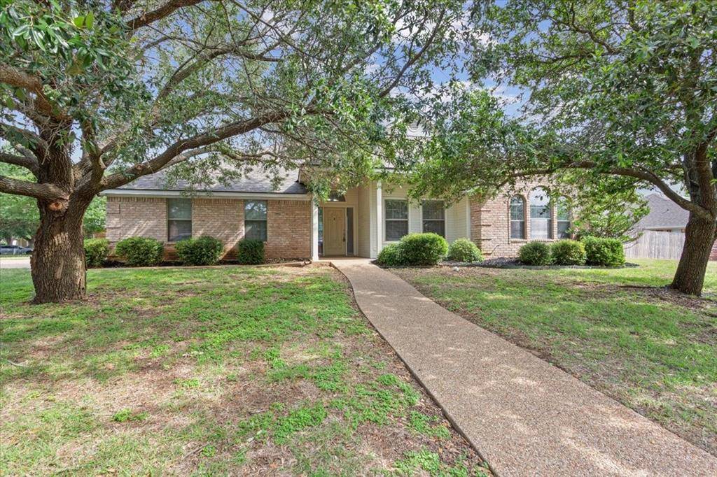 10136 Aragon Drive, Waco, TX 76708