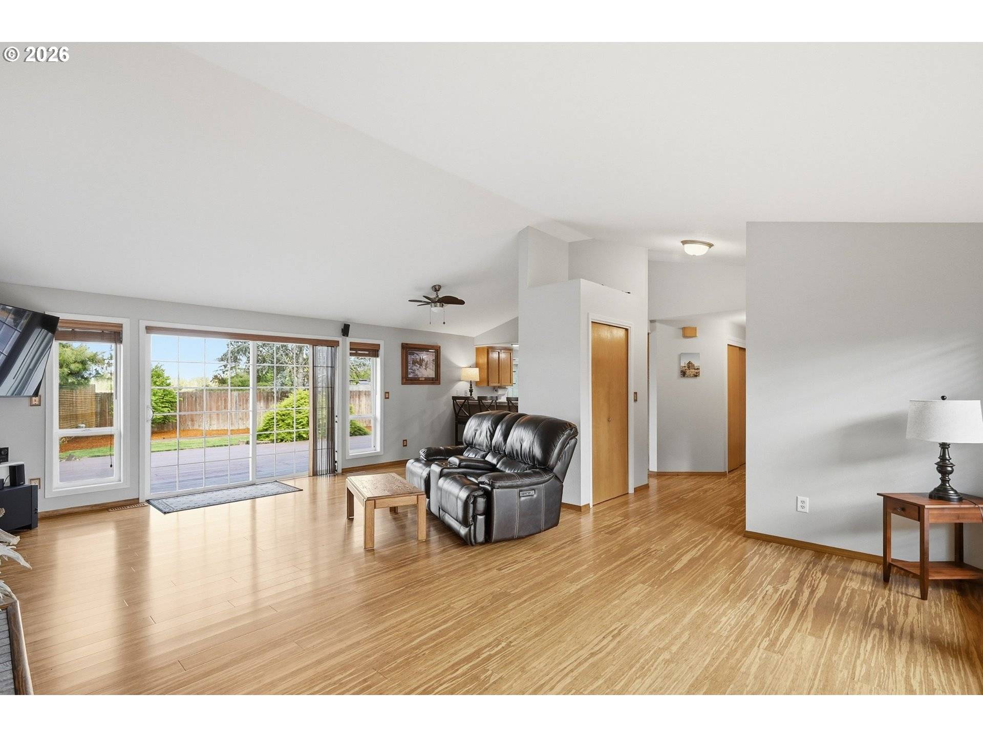 361 72ND PL, Springfield, OR 97478