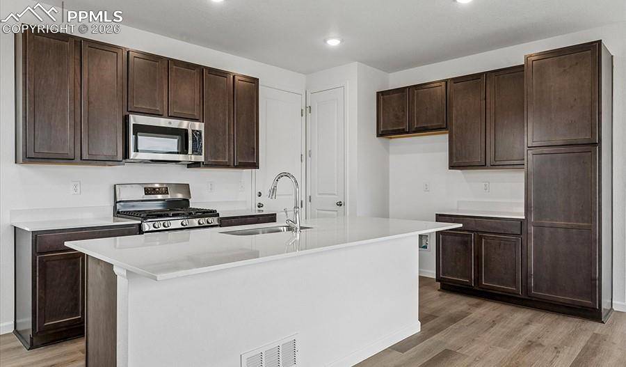 886 LUX PT, Colorado Springs, CO 80915
