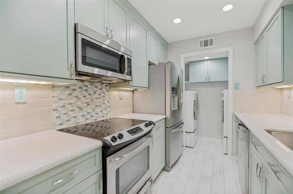 16301 Ledgemont Lane #263, Addison, TX 75001