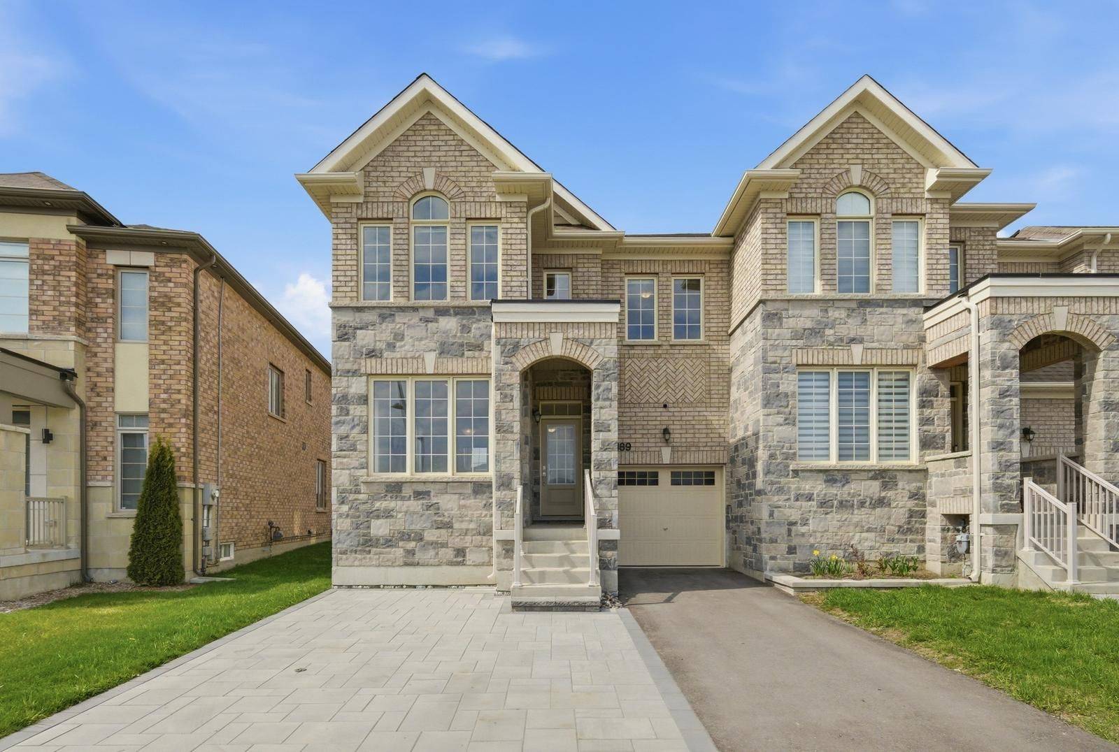189 Jim Mortson DR, East Gwillimbury, ON L9N 0Z3