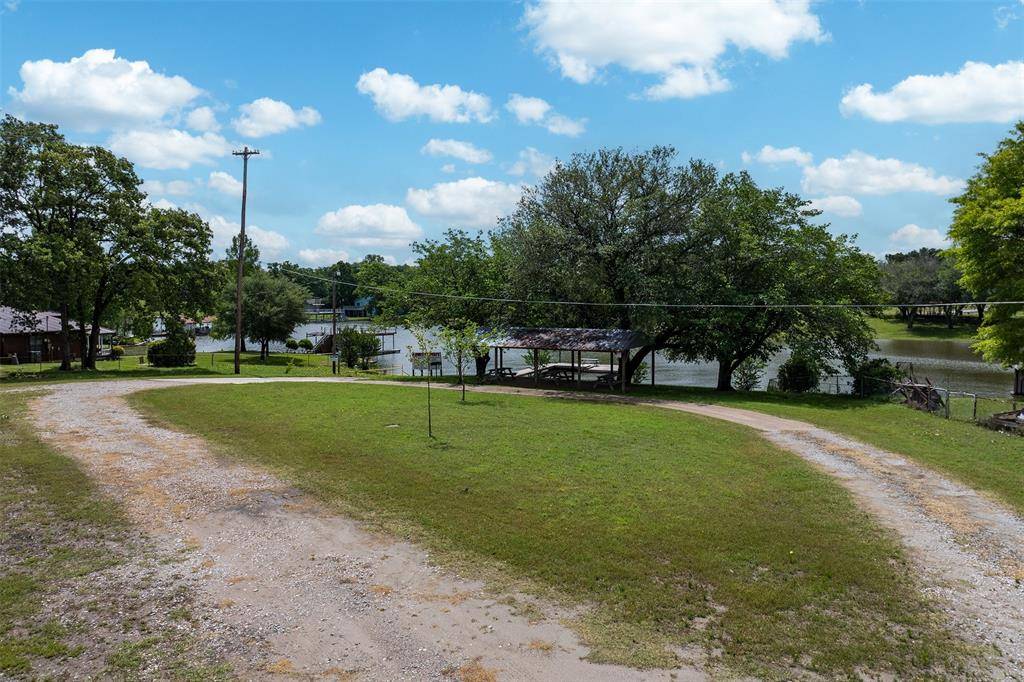 46 Kanakoa Drive, Tool, TX 75143