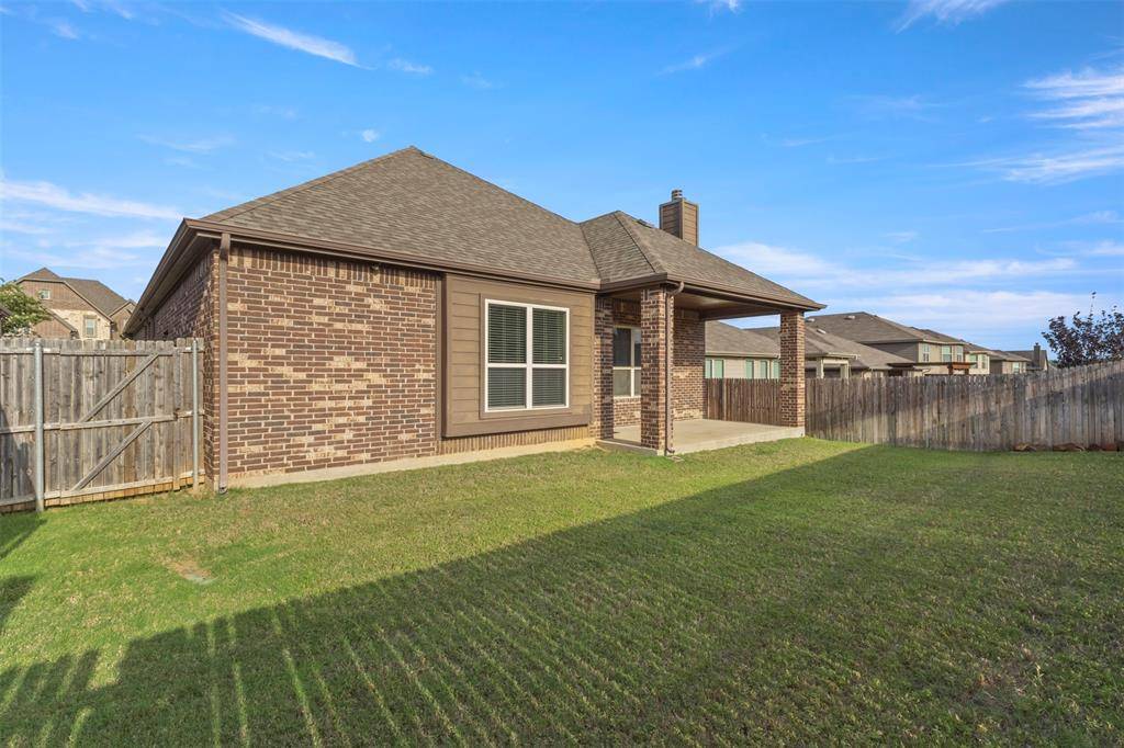 3712 Harbour Mist Trail, Denton, TX 76208