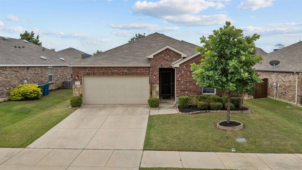 1716 Trace Drive, Aubrey, TX 76227