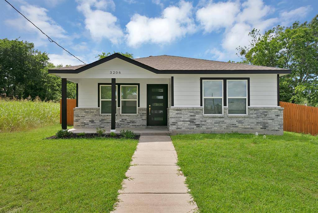 3206 Roberts Street, Greenville, TX 75401