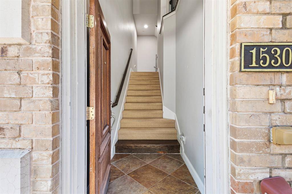 1530 Biltmore Lane, Irving, TX 75063