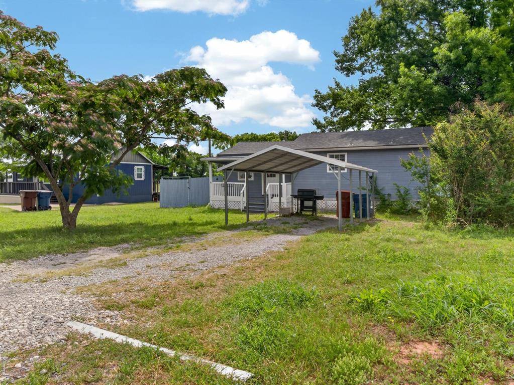 225 Cobb Avenue, Van Alstyne, TX 75495
