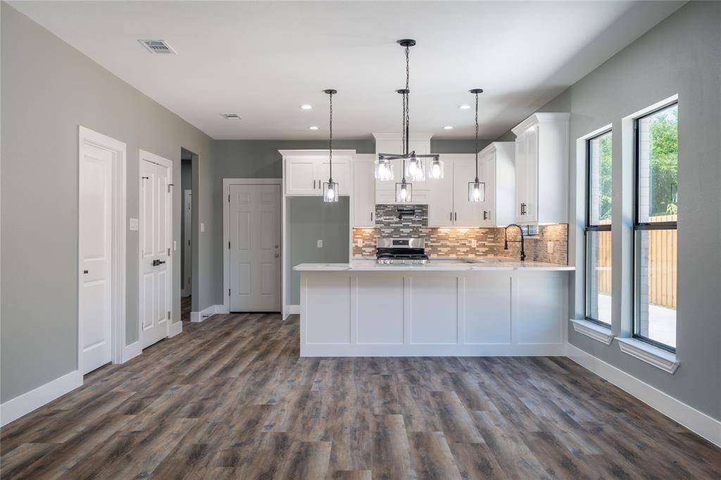 4009 S Peachtree, Balch Springs, TX 75180