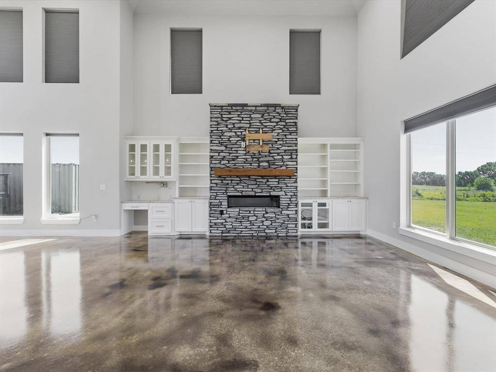 1184 County Road 1785, Sunset, TX 76270