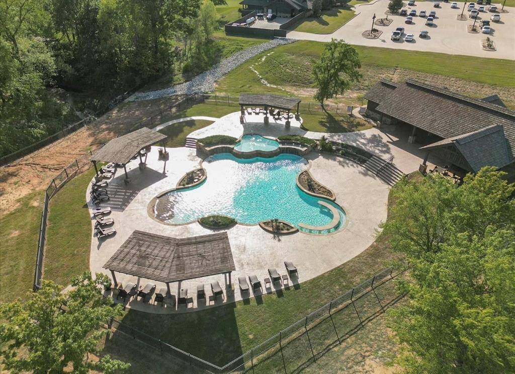 194 Toscana Circle, Gordonville, TX 76245
