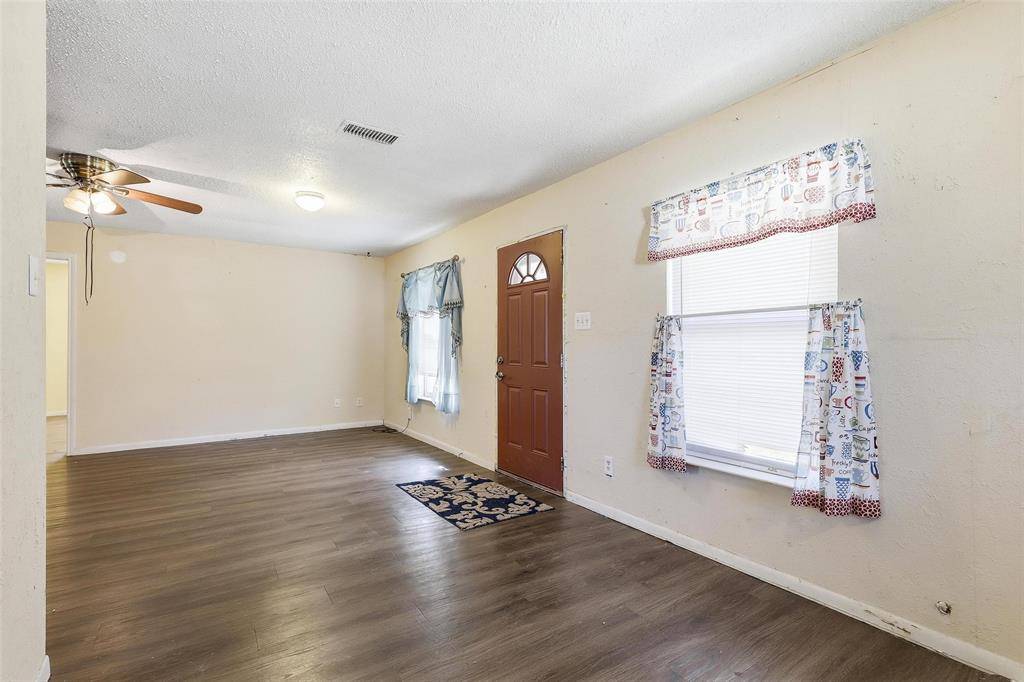 3822 Ragged Rock Court, Joshua, TX 76058